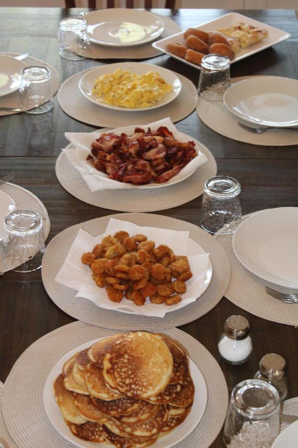 The Hillside B&B. Home W/ Breakfast Service! Уисконсин Делс Екстериор снимка