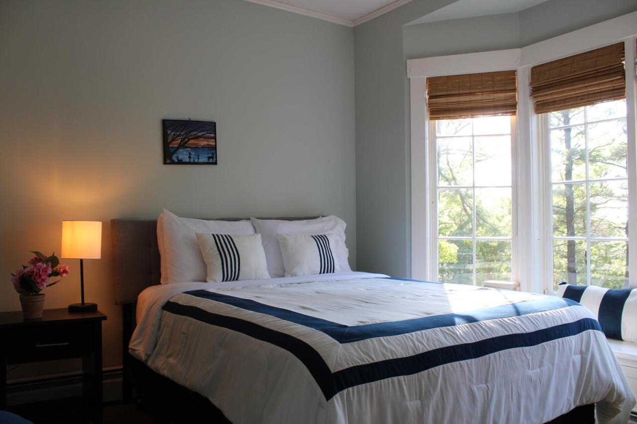 The Hillside B&B. Home W/ Breakfast Service! Уисконсин Делс Екстериор снимка